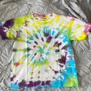 Boy’s Gildan Tie Dye Shirt in Size M(10-12)